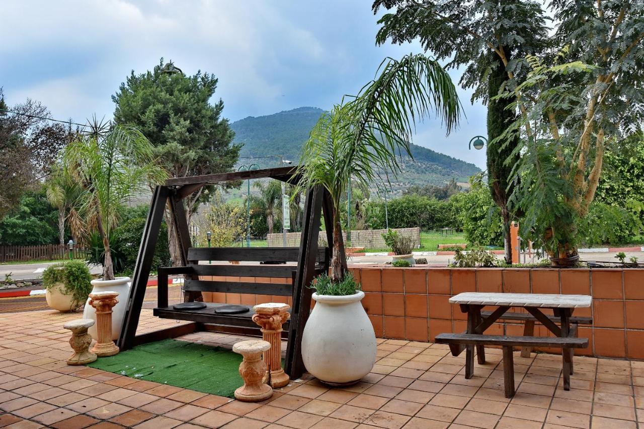 Pearl Of The Valley Hotel Kfar Tavor Dış mekan fotoğraf
