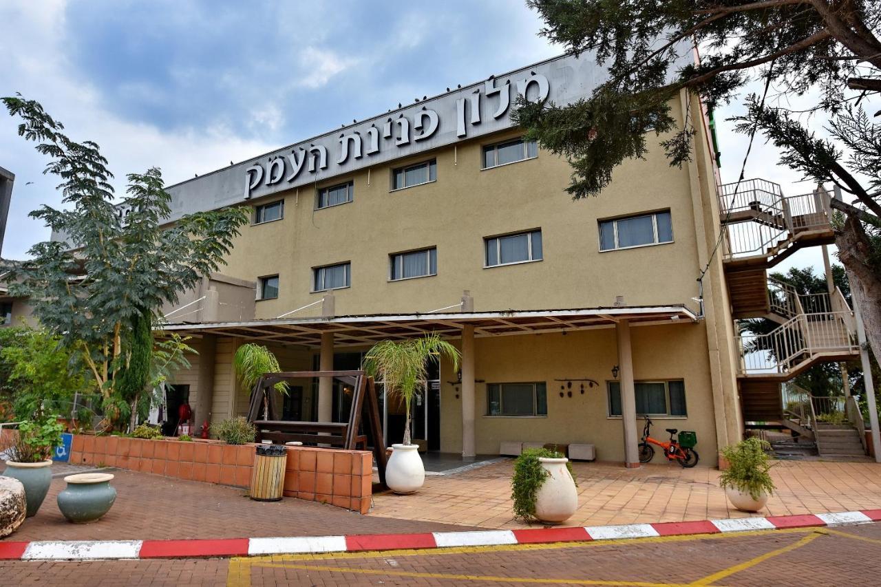 Pearl Of The Valley Hotel Kfar Tavor Dış mekan fotoğraf