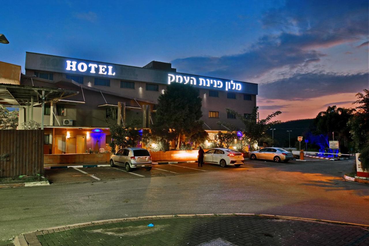 Pearl Of The Valley Hotel Kfar Tavor Dış mekan fotoğraf